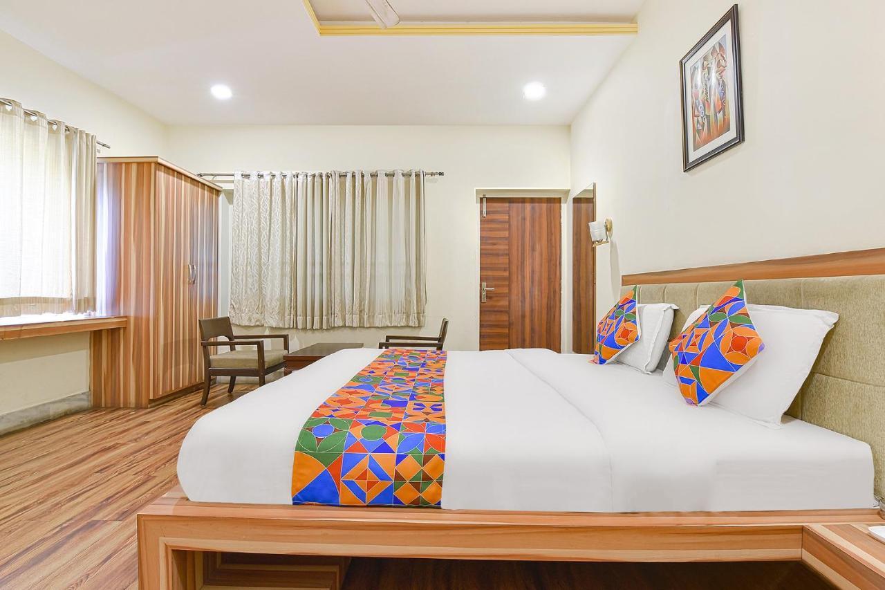 Collection O Royal Icon Hotel Udaipur Luaran gambar