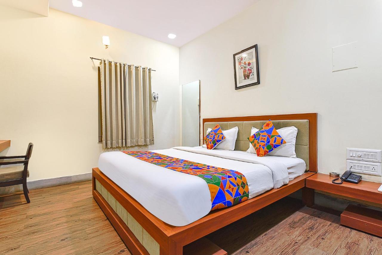 Collection O Royal Icon Hotel Udaipur Luaran gambar