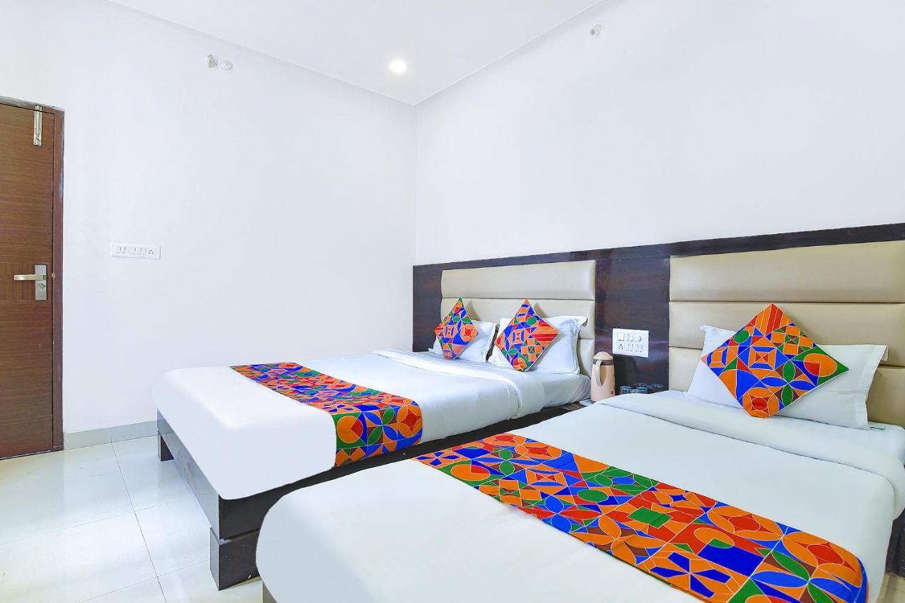 Collection O Royal Icon Hotel Udaipur Luaran gambar