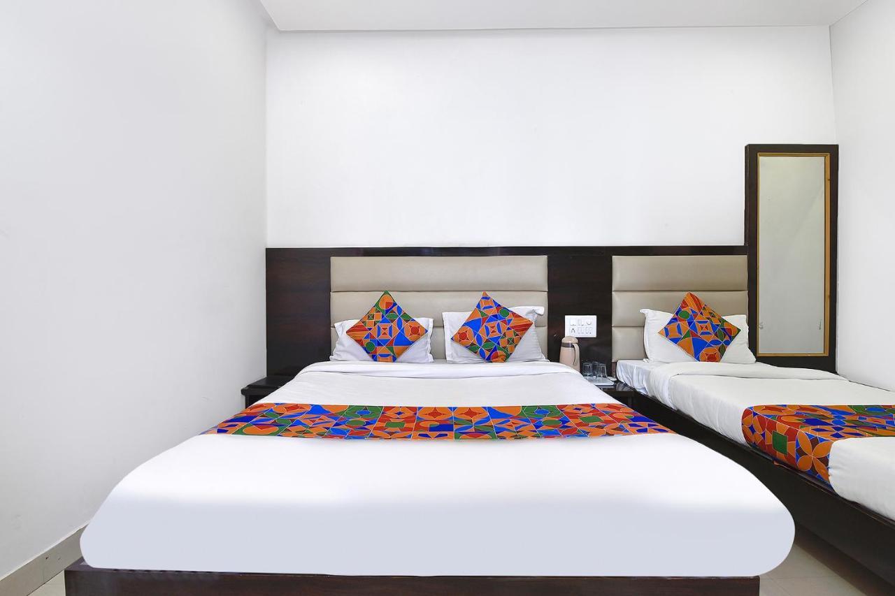 Collection O Royal Icon Hotel Udaipur Luaran gambar