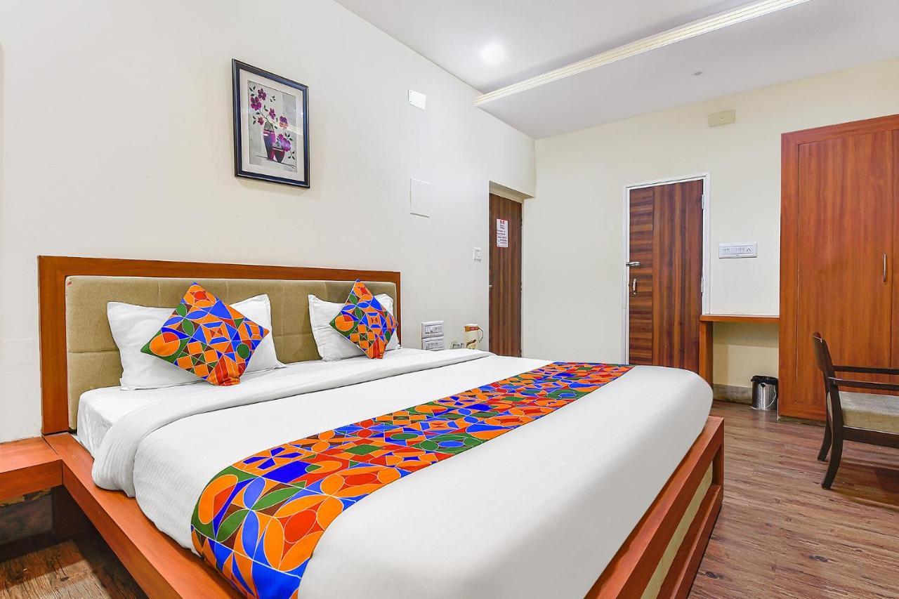 Collection O Royal Icon Hotel Udaipur Luaran gambar